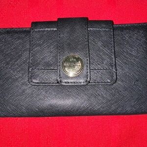 NWT Kenneth Cole Ladies Black Wallet